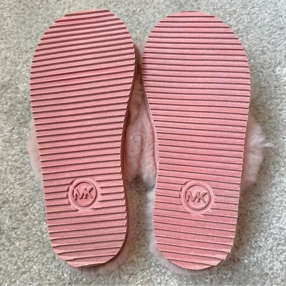 Michael Kors light pink Lala Faux Fur Slide Sandal slippers size 6 - Picture 6 of 8